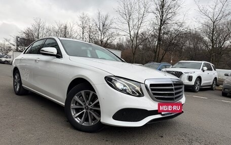 Mercedes-Benz E-Класс, 2019 год, 3 500 000 рублей, 2 фотография