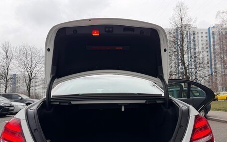 Mercedes-Benz E-Класс, 2019 год, 3 500 000 рублей, 15 фотография