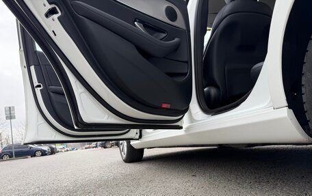 Mercedes-Benz E-Класс, 2019 год, 3 500 000 рублей, 30 фотография