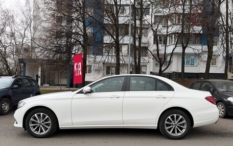 Mercedes-Benz E-Класс, 2019 год, 3 500 000 рублей, 32 фотография