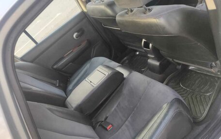 Nissan Tiida, 2005 год, 390 000 рублей, 13 фотография