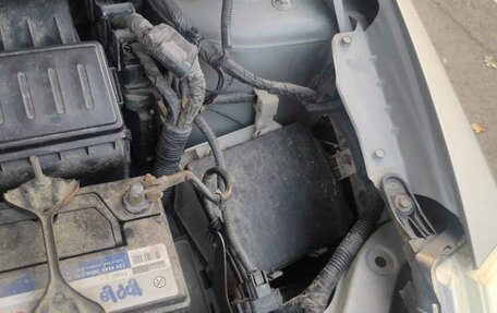 Nissan Tiida, 2005 год, 390 000 рублей, 21 фотография