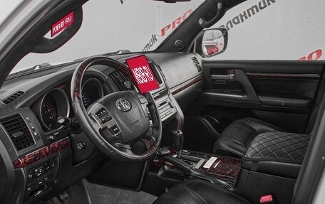 Toyota Land Cruiser 200, 2011 год, 3 100 000 рублей, 11 фотография