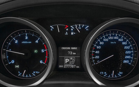 Toyota Land Cruiser 200, 2011 год, 3 100 000 рублей, 14 фотография