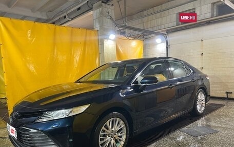 Toyota Camry, 2018 год, 2 850 000 рублей, 6 фотография