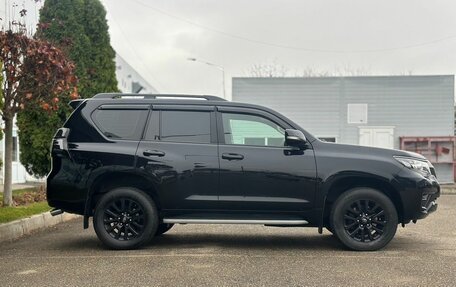 Toyota Land Cruiser Prado 150 рестайлинг 2, 2020 год, 6 400 000 рублей, 8 фотография