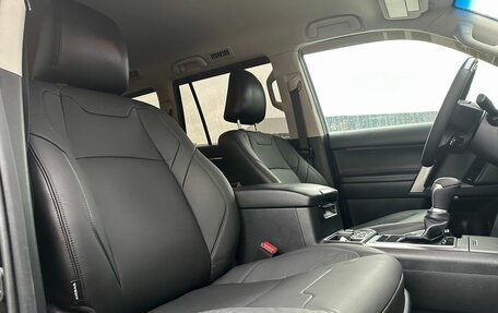 Toyota Land Cruiser Prado 150 рестайлинг 2, 2020 год, 6 400 000 рублей, 12 фотография