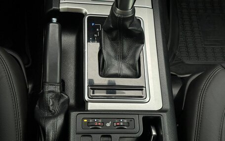 Toyota Land Cruiser Prado 150 рестайлинг 2, 2020 год, 6 400 000 рублей, 18 фотография
