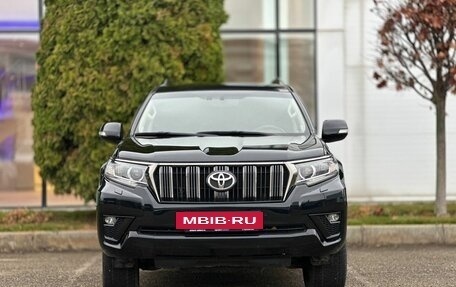 Toyota Land Cruiser Prado 150 рестайлинг 2, 2020 год, 6 400 000 рублей, 5 фотография