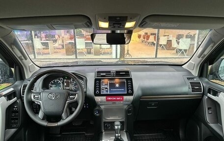 Toyota Land Cruiser Prado 150 рестайлинг 2, 2020 год, 6 400 000 рублей, 10 фотография