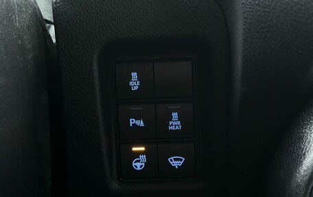 Toyota Land Cruiser Prado 150 рестайлинг 2, 2020 год, 6 400 000 рублей, 22 фотография