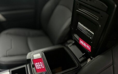 Toyota Land Cruiser Prado 150 рестайлинг 2, 2020 год, 6 400 000 рублей, 27 фотография