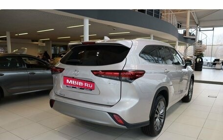 Toyota Highlander, 2025 год, 6 780 000 рублей, 5 фотография