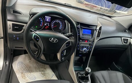 Hyundai i30 II рестайлинг, 2013 год, 799 000 рублей, 5 фотография