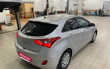 Hyundai i30 II рестайлинг, 2013 год, 799 000 рублей, 2 фотография