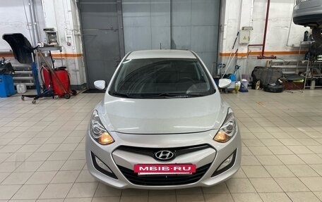 Hyundai i30 II рестайлинг, 2013 год, 799 000 рублей, 3 фотография