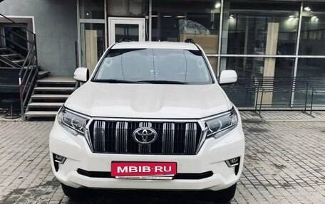 Toyota Land Cruiser Prado 150 рестайлинг 2, 2018 год, 5 700 000 рублей, 1 фотография