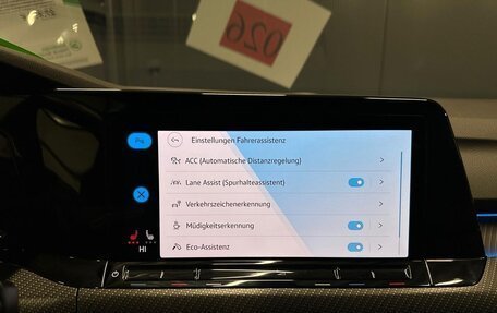 Volkswagen Golf VIII, 2022 год, 2 100 032 рублей, 22 фотография