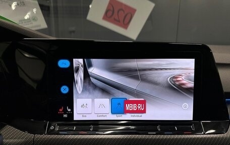 Volkswagen Golf VIII, 2022 год, 2 100 032 рублей, 20 фотография