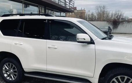 Toyota Land Cruiser Prado 150 рестайлинг 2, 2018 год, 5 700 000 рублей, 3 фотография