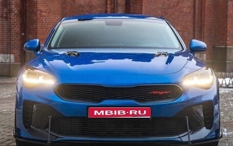KIA Stinger I, 2018 год, 2 300 000 рублей, 1 фотография