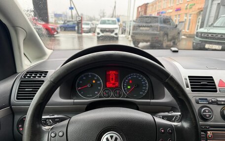 Volkswagen Touran III, 2007 год, 575 000 рублей, 17 фотография
