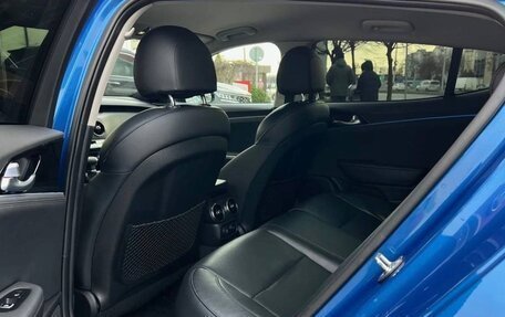 KIA Stinger I, 2018 год, 2 300 000 рублей, 8 фотография