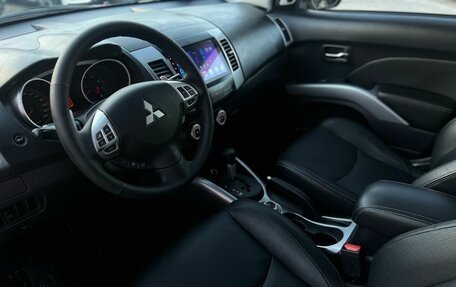 Mitsubishi Outlander III рестайлинг 3, 2008 год, 1 350 000 рублей, 8 фотография