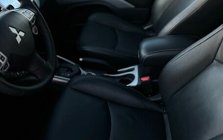 Mitsubishi Outlander III рестайлинг 3, 2008 год, 1 350 000 рублей, 10 фотография