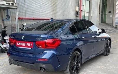 BMW 1 серия, 2022 год, 2 340 000 рублей, 5 фотография