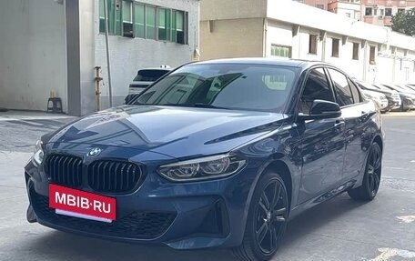 BMW 1 серия, 2022 год, 2 340 000 рублей, 3 фотография