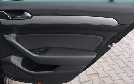 Volkswagen Passat B8 рестайлинг, 2016 год, 1 599 000 рублей, 15 фотография