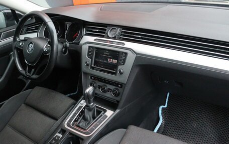 Volkswagen Passat B8 рестайлинг, 2016 год, 1 599 000 рублей, 11 фотография