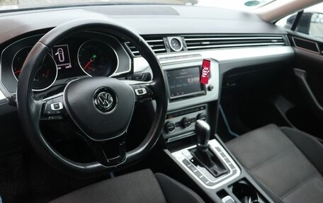 Volkswagen Passat B8 рестайлинг, 2016 год, 1 599 000 рублей, 5 фотография