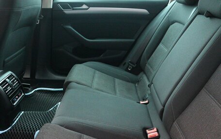 Volkswagen Passat B8 рестайлинг, 2016 год, 1 599 000 рублей, 19 фотография