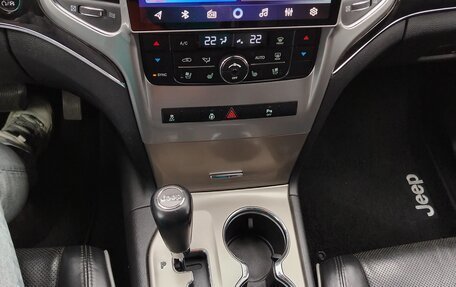 Jeep Grand Cherokee, 2012 год, 1 900 000 рублей, 19 фотография