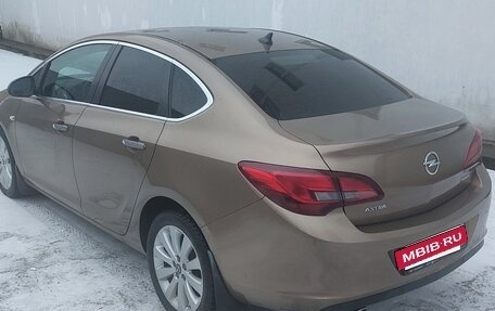 Opel Astra J, 2012 год, 975 000 рублей, 3 фотография