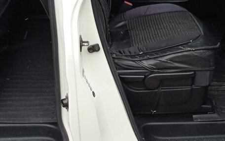 Nissan Serena III, 2006 год, 850 000 рублей, 6 фотография