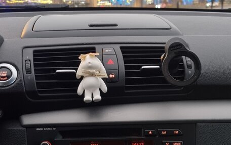 BMW 1 серия, 2011 год, 650 000 рублей, 10 фотография