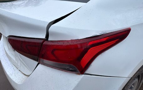 Hyundai Solaris II рестайлинг, 2017 год, 450 000 рублей, 5 фотография