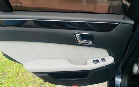 Mercedes-Benz E-Класс, 2010 год, 1 750 000 рублей, 6 фотография