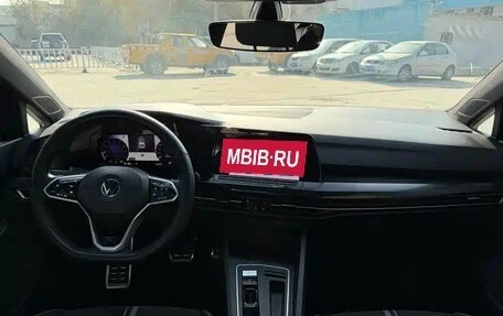 Volkswagen Golf VIII, 2022 год, 1 930 114 рублей, 8 фотография