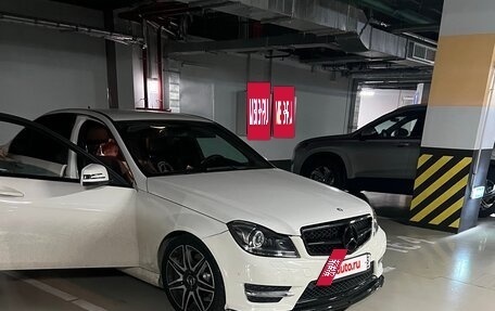 Mercedes-Benz C-Класс, 2011 год, 1 200 000 рублей, 2 фотография