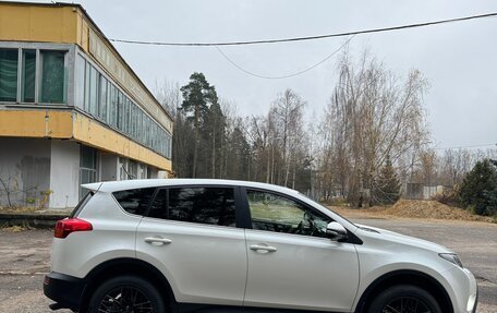 Toyota RAV4, 2014 год, 1 965 000 рублей, 5 фотография