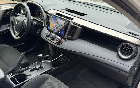 Toyota RAV4, 2014 год, 1 965 000 рублей, 8 фотография