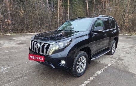 Toyota Land Cruiser Prado 150 рестайлинг 2, 2016 год, 3 500 000 рублей, 2 фотография