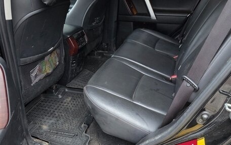 Toyota Land Cruiser Prado 150 рестайлинг 2, 2016 год, 3 500 000 рублей, 8 фотография