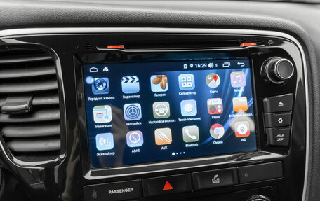 Mitsubishi Outlander III рестайлинг 3, 2018 год, 2 540 000 рублей, 7 фотография