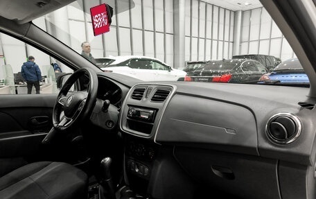 Renault Logan II, 2020 год, 850 000 рублей, 13 фотография