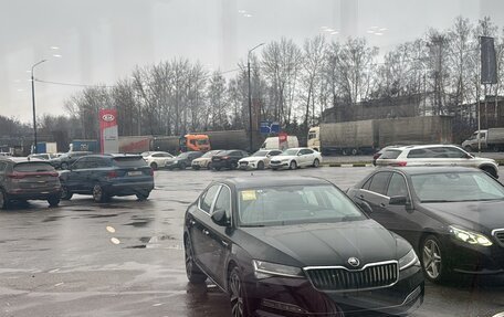 Skoda Superb III рестайлинг, 2025 год, 2 400 000 рублей, 1 фотография